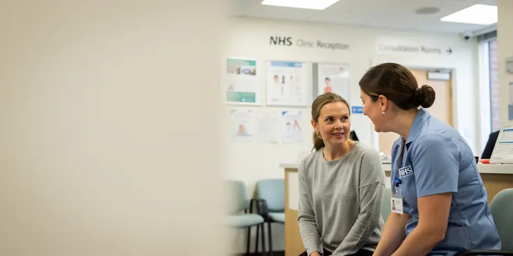 Are there non-venomous spiders in the UK?