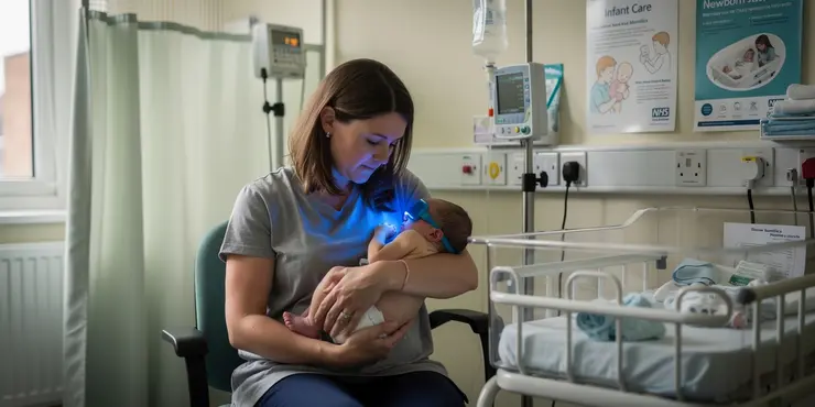 How is jaundice in newborns treated?